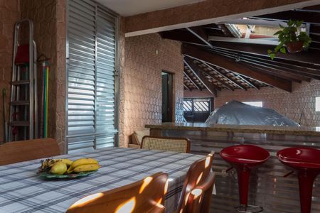 Casa à venda com 145m², 2 quartos e 2 vagas Casa à venda com 145m², 2 quartos e 2 vagasÁrea comum