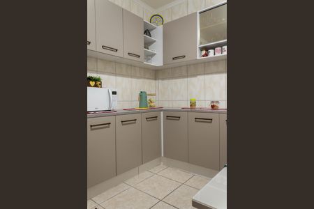 Casa à venda com 145m², 2 quartos e 2 vagas Casa à venda com 145m², 2 quartos e 2 vagasCozinha