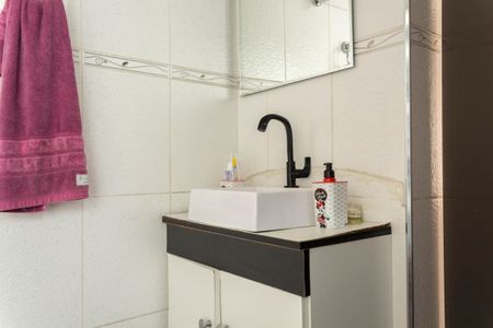 Casa à venda com 145m², 2 quartos e 2 vagas Casa à venda com 145m², 2 quartos e 2 vagasBanheiro da Suíte