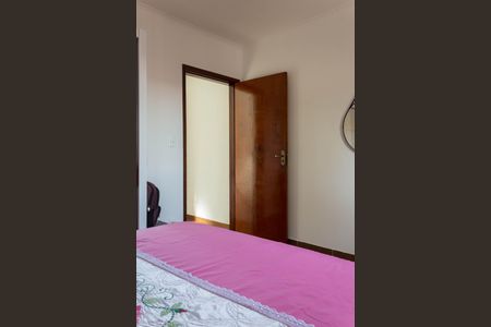 Casa à venda com 145m², 2 quartos e 2 vagas Casa à venda com 145m², 2 quartos e 2 vagasQuarto