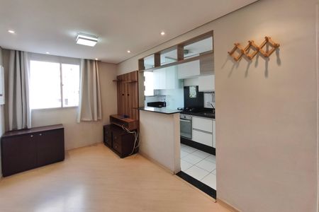 Sala de apartamento para alugar com 3 quartos, 58m² em Jardim Nova Europa, Campinas