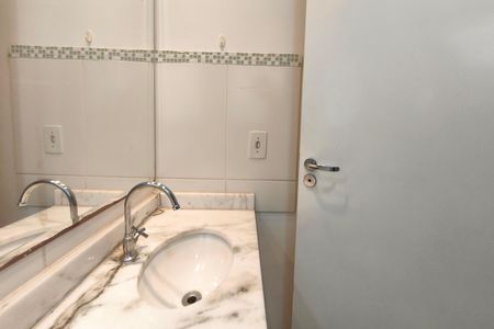 Apartamento para alugar com 58m², 3 quartos e 1 vaga Apartamento para alugar com 58m², 3 quartos e 1 vagaBanheiro Social