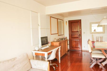 Apartamento à venda com 119m², 2 quartos e 1 vagaSala