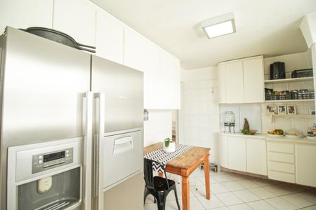 Apartamento à venda com 119m², 2 quartos e 1 vagaCozinha