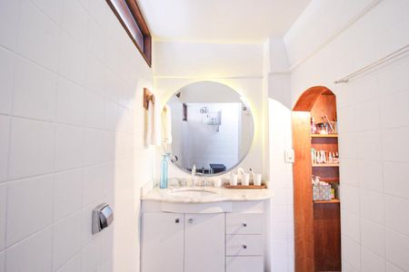 Apartamento à venda com 119m², 2 quartos e 1 vagaBanheiro da Suíte 1