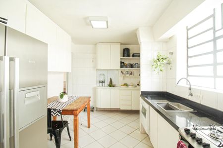 Apartamento à venda com 119m², 2 quartos e 1 vagaCozinha