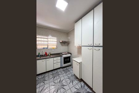 Casa à venda com 188m², 3 quartos e 2 vagas Casa à venda com 188m², 3 quartos e 2 vagasCozinha