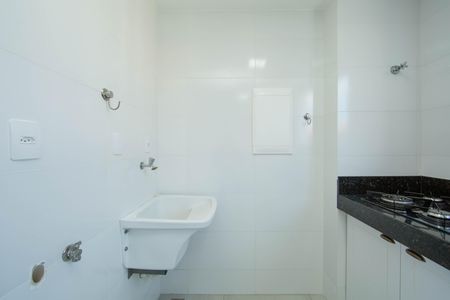 Área de serviço de apartamento para alugar com 2 quartos, 62m² em Alto Caiçaras, Belo Horizonte