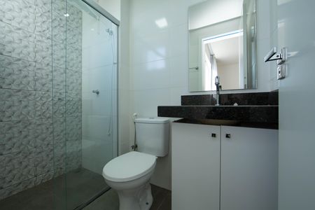 Apartamento para alugar com 62m², 2 quartos e 2 vagas Apartamento para alugar com 62m², 2 quartos e 2 vagasBanheiro da Suíte 2