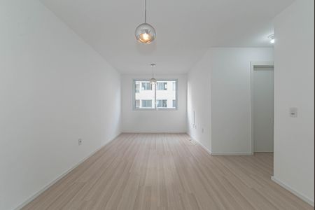 Sala de apartamento para alugar com 2 quartos, 43m² em Santo Amaro, São Paulo