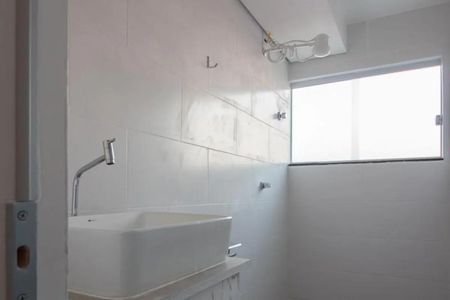 Banheiro  de casa para alugar com 1 quarto, 40m² em Vila Osasco, Osasco