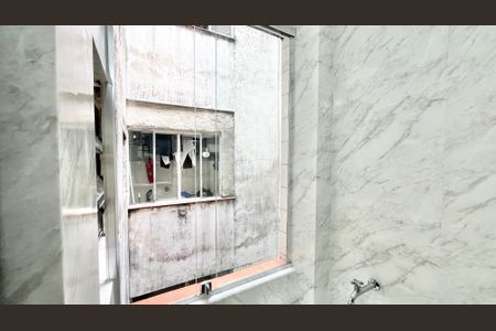 Apartamento à venda com 72m², 2 quartos e sem vaga Apartamento à venda com 72m², 2 quartos e sem vagaÁrea de Serviço