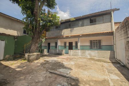 Casa para alugar com 300m², 3 quartos e 5 vagasQuintal