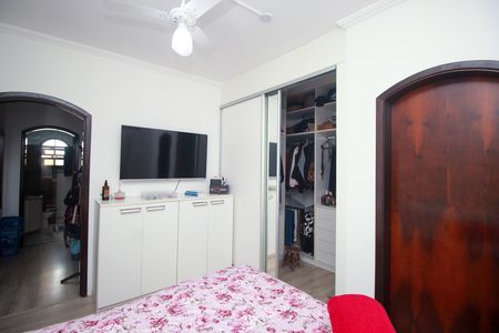 Casa à venda com 150m², 3 quartos e 5 vagas Casa à venda com 150m², 3 quartos e 5 vagasSuíte