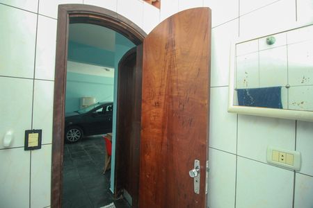Casa à venda com 150m², 3 quartos e 5 vagas Casa à venda com 150m², 3 quartos e 5 vagasBanheiro de serviço