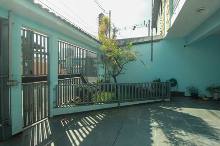 Casa à venda com 150m², 3 quartos e 5 vagas Casa à venda com 150m², 3 quartos e 5 vagasJardim