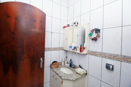 Casa à venda com 150m², 3 quartos e 5 vagas Casa à venda com 150m², 3 quartos e 5 vagasBanheiro da Suíte