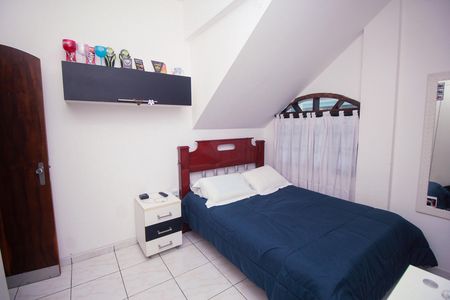 Casa à venda com 150m², 3 quartos e 5 vagas Casa à venda com 150m², 3 quartos e 5 vagasQuarto 3