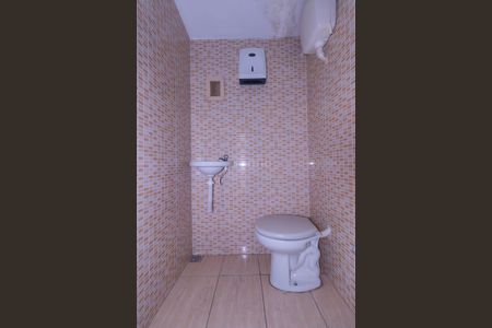 Casa para alugar com 200m², 3 quartos e 3 vagas Casa para alugar com 200m², 3 quartos e 3 vagasBanheiro de serviço