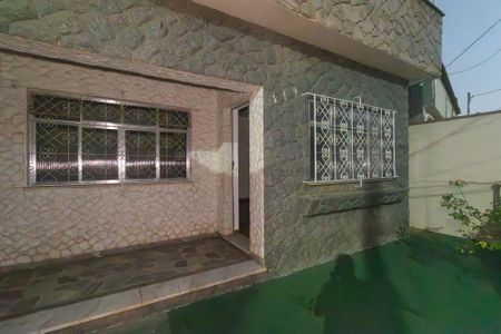 Quintal de casa para alugar com 3 quartos, 200m² em Brasilândia, São Gonçalo