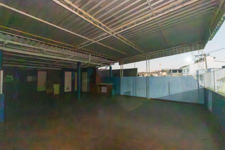 Casa para alugar com 200m², 3 quartos e 3 vagas Casa para alugar com 200m², 3 quartos e 3 vagasTerraço