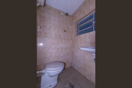 Banheiro de serviço de casa para alugar com 3 quartos, 200m² em Brasilândia, São Gonçalo