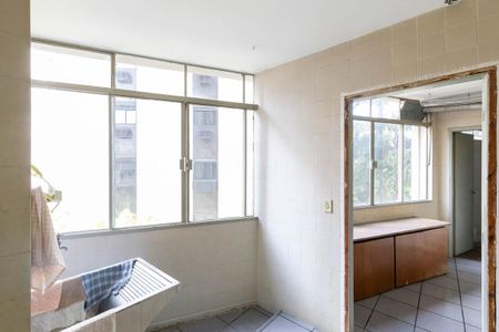 Apartamento à venda com 169m², 3 quartos e 1 vaga Apartamento à venda com 169m², 3 quartos e 1 vagaÁrea de Serviço