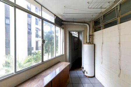 Apartamento à venda com 169m², 3 quartos e 1 vaga Apartamento à venda com 169m², 3 quartos e 1 vagaÁrea de Serviço