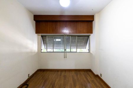 Apartamento à venda com 169m², 3 quartos e 1 vaga Apartamento à venda com 169m², 3 quartos e 1 vagaQuarto 2