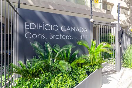 Apartamento à venda com 169m², 3 quartos e 1 vaga Apartamento à venda com 169m², 3 quartos e 1 vagaFachada