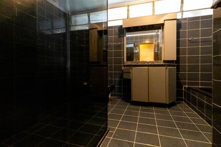 Apartamento à venda com 169m², 3 quartos e 1 vaga Apartamento à venda com 169m², 3 quartos e 1 vagaBanheiro Suíte