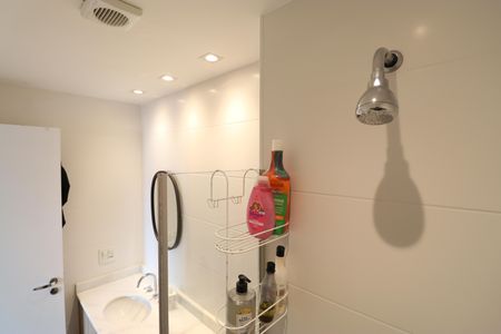 Apartamento para alugar com 70m², 2 quartos e 1 vagaBanheiro da Suíte