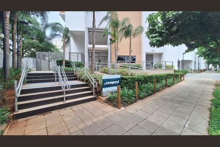 Apartamento para alugar com 70m², 2 quartos e 1 vaga Apartamento para alugar com 70m², 2 quartos e 1 vagaFachada