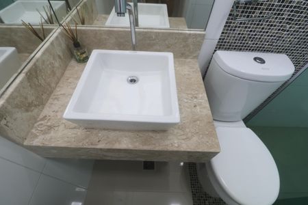 Apartamento para alugar com 185m², 4 quartos e 1 vagaBanheiro Suíte 2