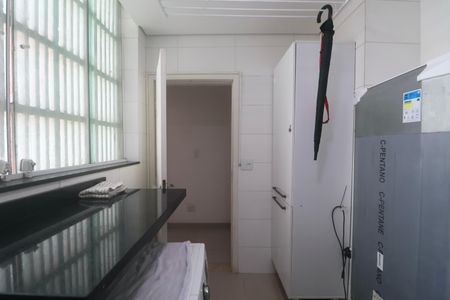 Apartamento para alugar com 185m², 4 quartos e 1 vagaÁrea de Serviço