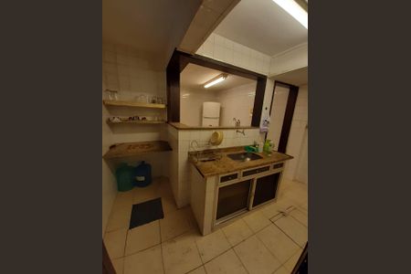 Casa à venda com 322m², 6 quartos e 2 vagasCozinha