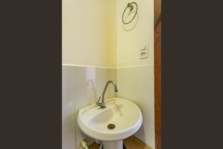 Banheiro de apartamento para alugar com 1 quarto, 27m² em Vila Nair, São Paulo