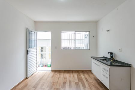 Sala/Cozinha de apartamento para alugar com 1 quarto, 27m² em Vila Nair, São Paulo