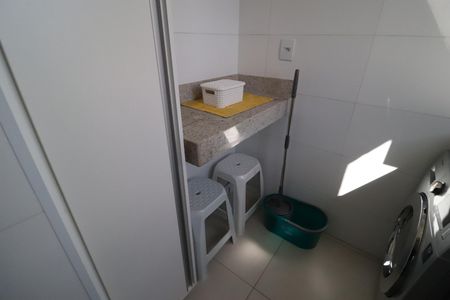 Apartamento para alugar com 65m², 2 quartos e 2 vagasCozinha e Área de Serviço