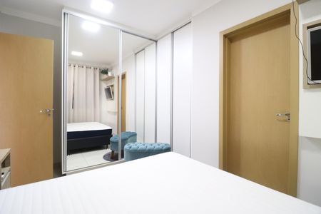 Apartamento para alugar com 65m², 2 quartos e 2 vagasQuarto 2 - Suíte