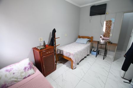 Casa à venda com 367m², 9 quartos e 6 vagasCasa Fundos 3 - Quarto 3