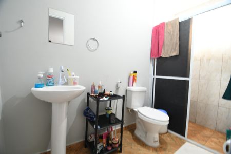 Casa à venda com 367m², 9 quartos e 6 vagasCasa Fundos 1 - Banheiro