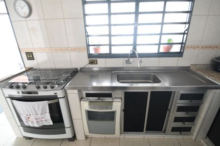 Casa à venda com 367m², 9 quartos e 6 vagasCozinha