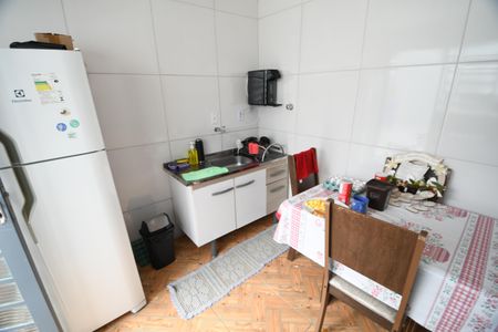 Casa à venda com 367m², 9 quartos e 6 vagasCasa Fundos 1 - Cozinha