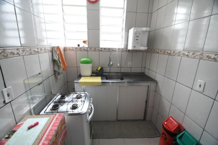 Casa à venda com 367m², 9 quartos e 6 vagasCasa Fundos 3 - Cozinha