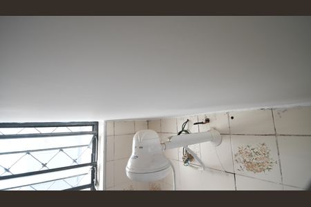 Casa à venda com 367m², 9 quartos e 6 vagasCasa Fundos 2 - Banheiro