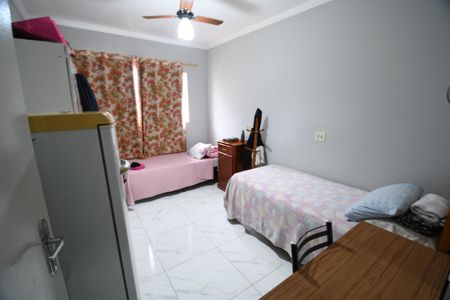 Casa à venda com 367m², 9 quartos e 6 vagasCasa Fundos 3 - Quarto 3