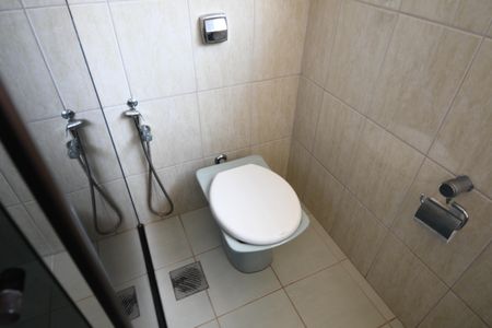 Casa à venda com 367m², 9 quartos e 6 vagasBanheiro da Suíte