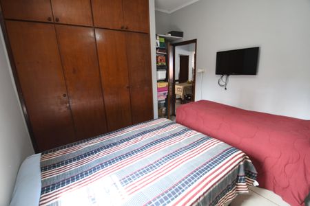 Casa à venda com 367m², 9 quartos e 6 vagasQuarto 1