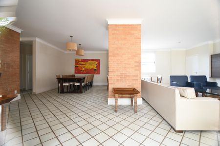 Apartamento à venda com 213m², 4 quartos e 3 vagasÁrea comum - Salão de festas